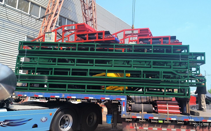 皮帶輸送機(jī)